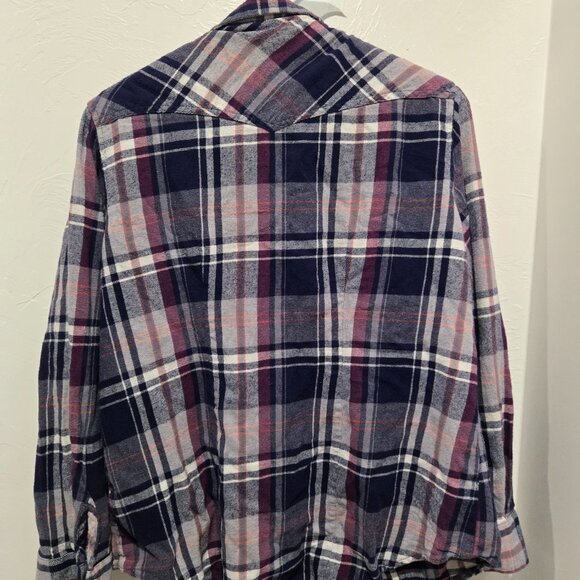 Cozy & Colorful Flannel Shirt – Blue, Pink & Purple – Lightly Loved XL - Picture 2 of 3